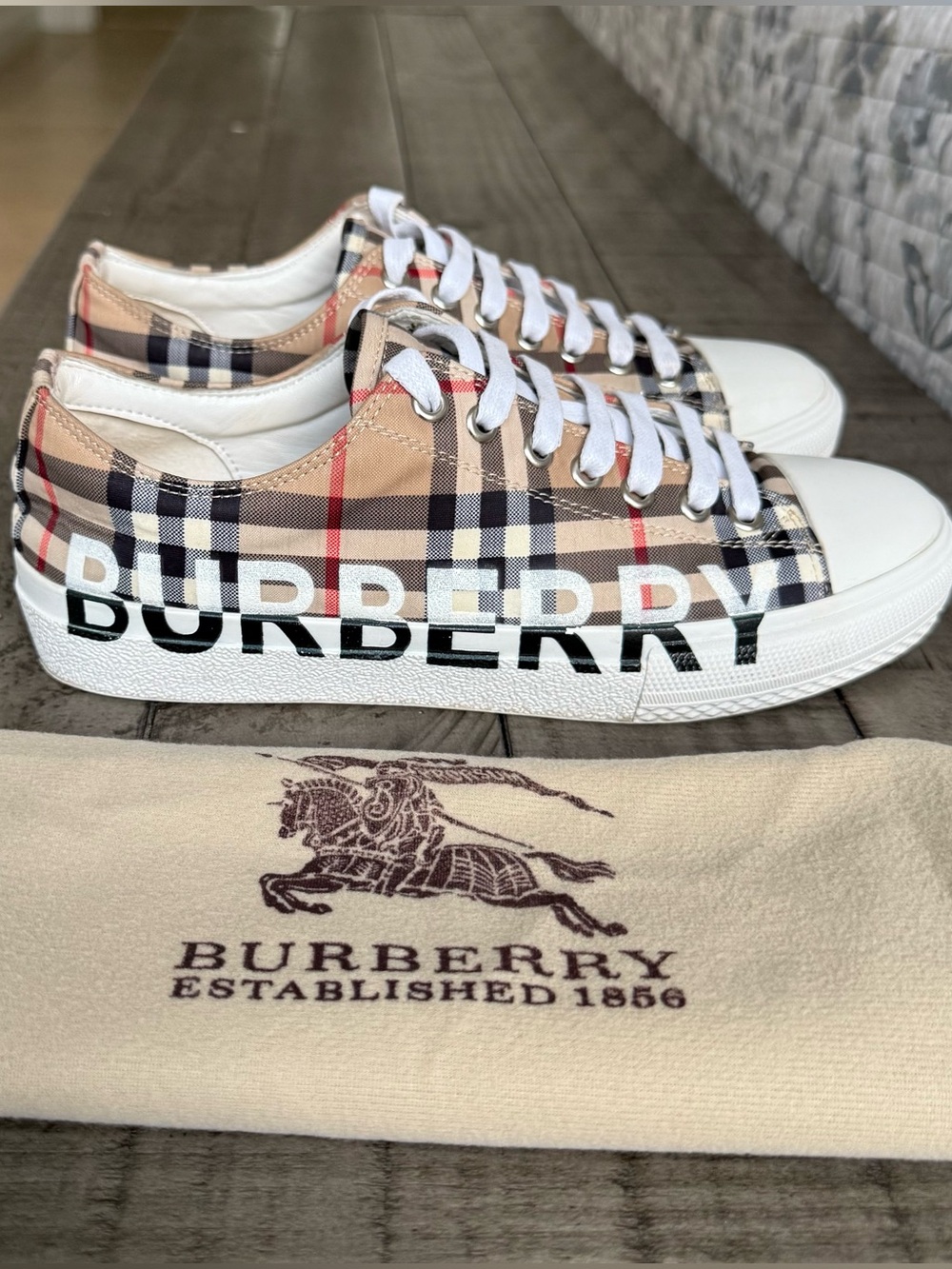 BURBERRY Vintage Check Logo Low Top Platform Sneakers Archive Beige 38 MSRP $655